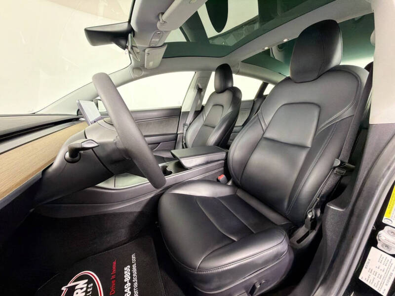 2019 Tesla Model 3 Standard Range Plus
