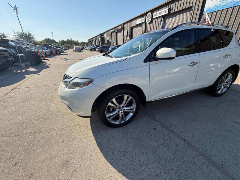 2011 Nissan Murano LE