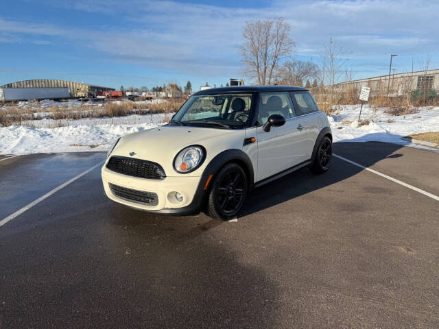 2013 MINI Cooper Base's photo