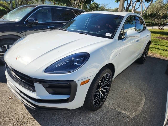 2022 Porsche Macan
