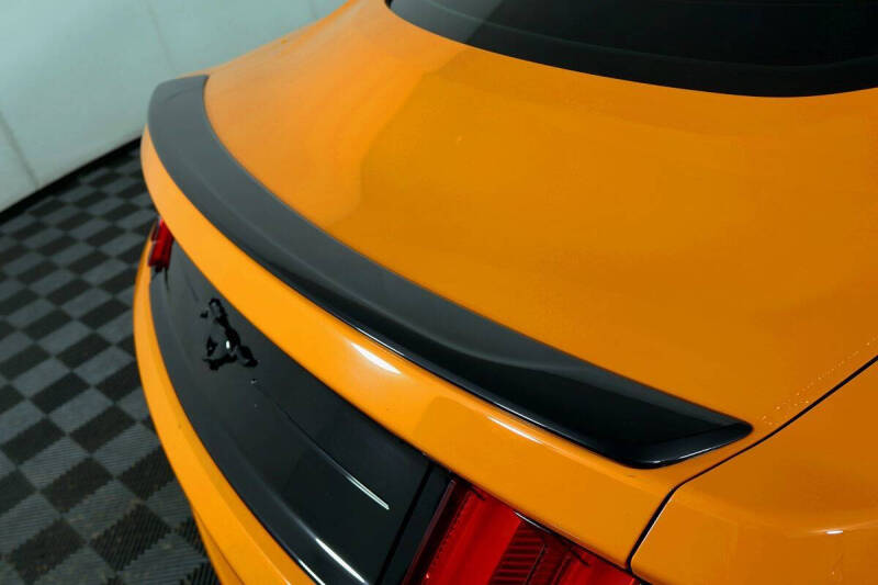 2020 Ford Mustang EcoBoost