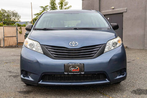 2017 Toyota Sienna L 7-Passenger