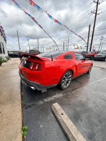 2011 Ford Mustang GT Premium
