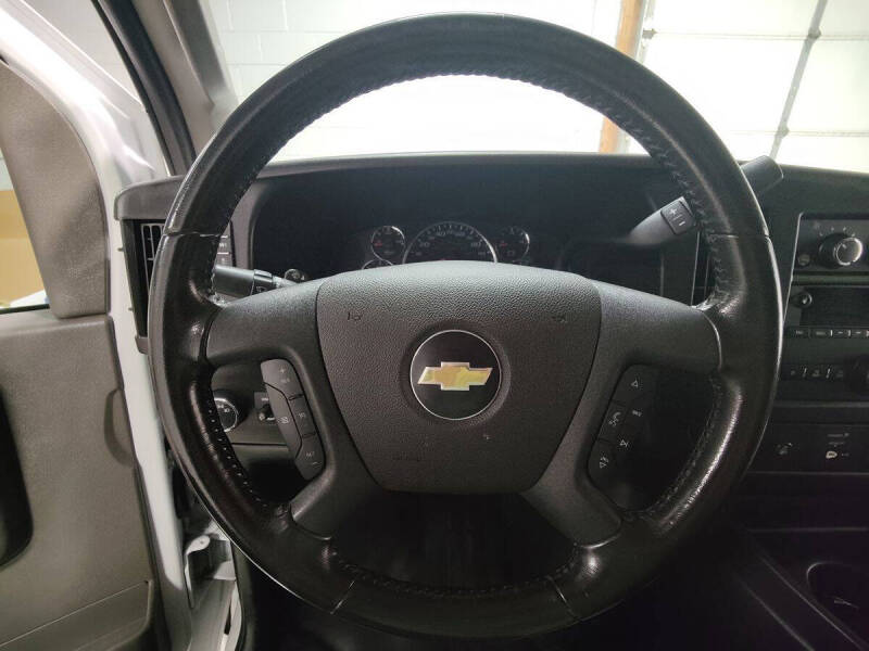 2023 Chevrolet Express 2500