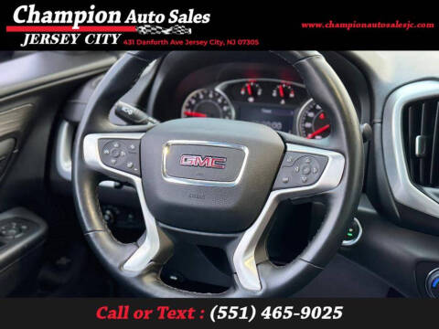 2023 GMC Terrain SLT