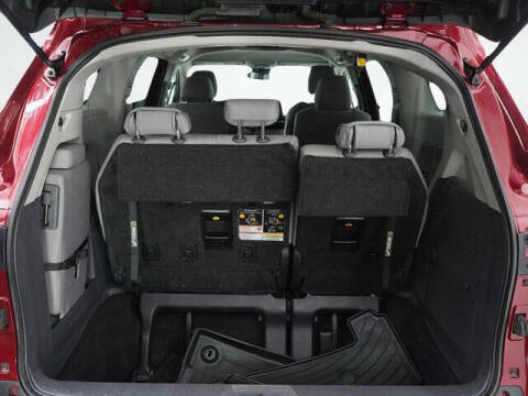 2024 Toyota Sienna LE 8-Passenger