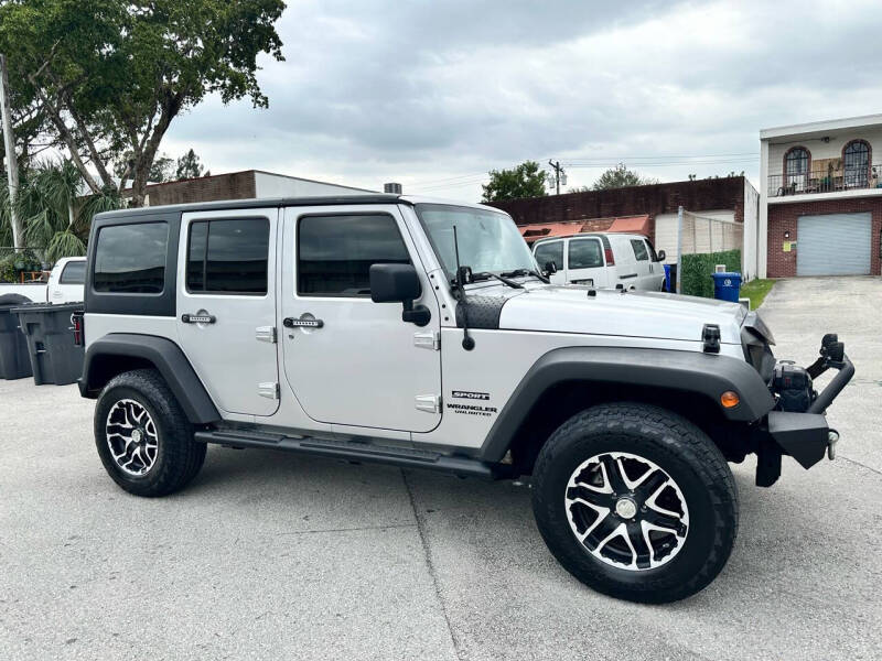 2011 Jeep Wrangler Unlimited Sport photo 8