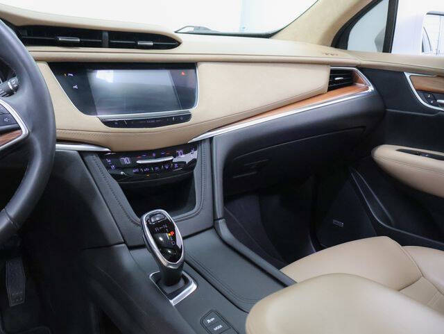 2018 Cadillac XT5 Platinum