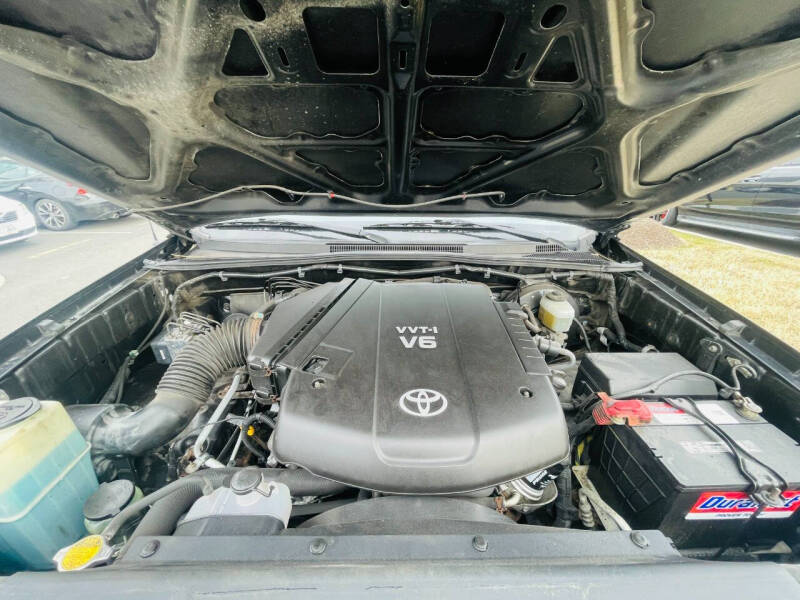 2006 Toyota Tacoma Base photo 42