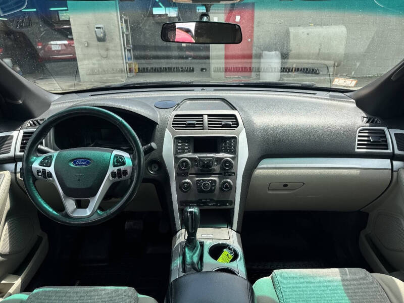 2012 Ford Explorer XLT