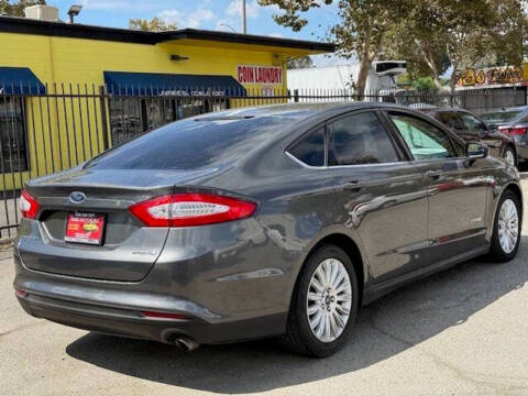 2015 Ford Fusion Hybrid S