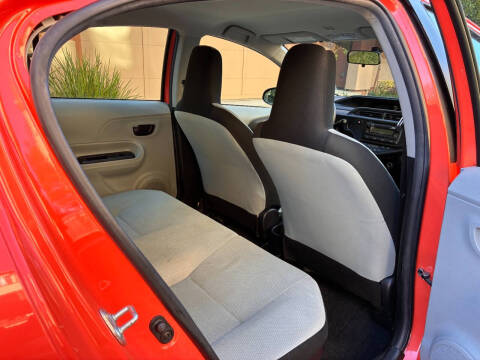 2013 Toyota Prius c One