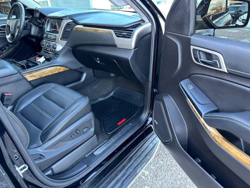 2017 GMC Yukon Denali