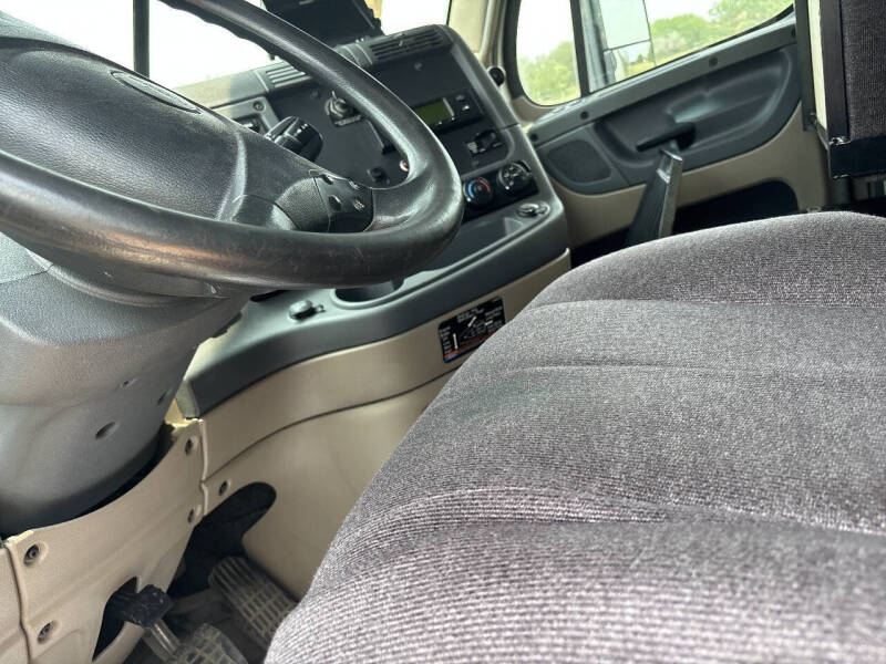 2018 Freightliner Cascadia