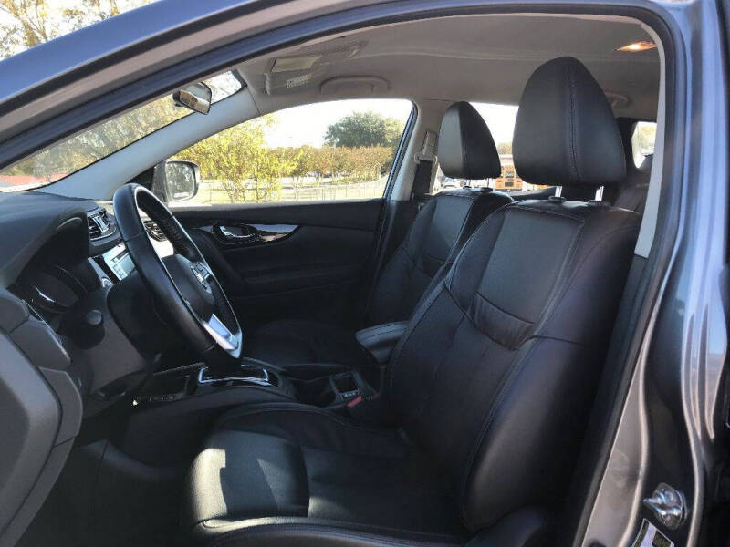 2022 Nissan Rogue Sport SL