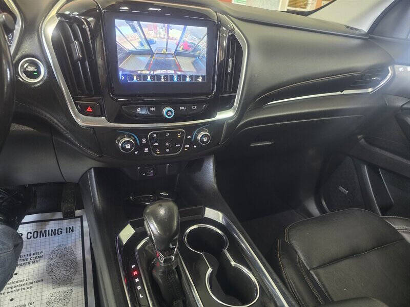 2021 Chevrolet Traverse LT Leather