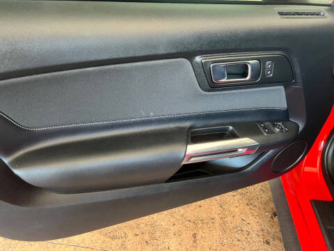 2022 Ford Mustang EcoBoost