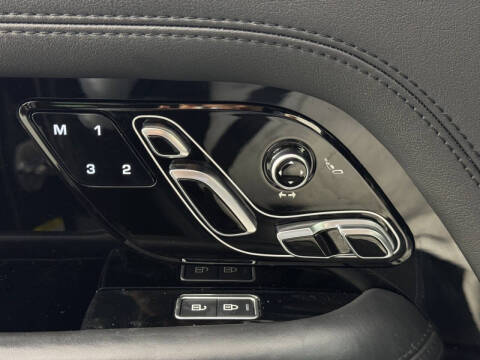 2021 Land Rover Range Rover P525 HSE Westminster Edition