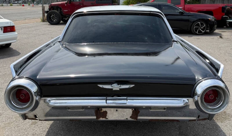 1961 Ford Thunderbird