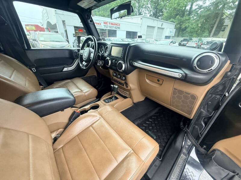 2012 Jeep Wrangler Unlimited Sahara