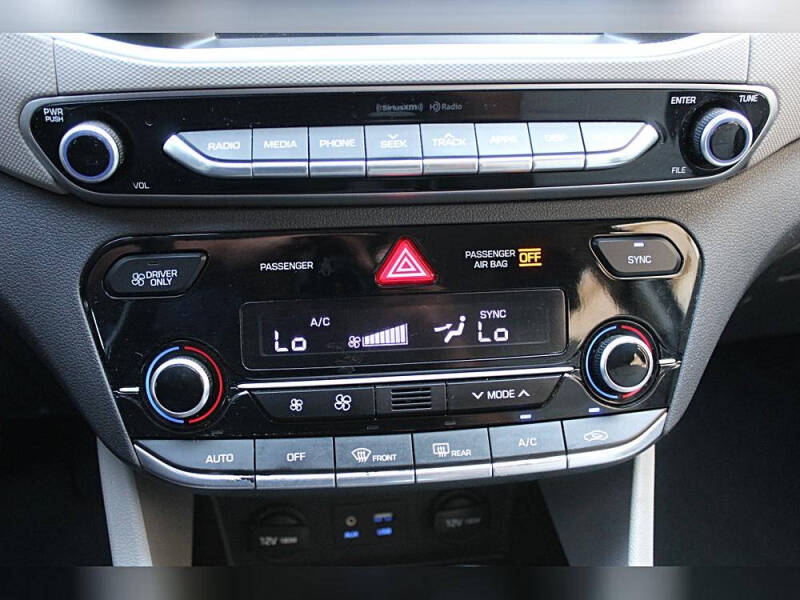 2017 Hyundai Ioniq Hybrid Blue