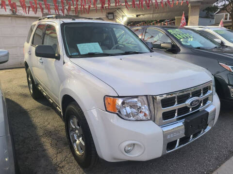 2012 Ford Escape for sale at Lake City Automotive in Milwaukee WI