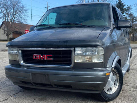 2002 GMC Safari for sale at Car Castle in Zion IL