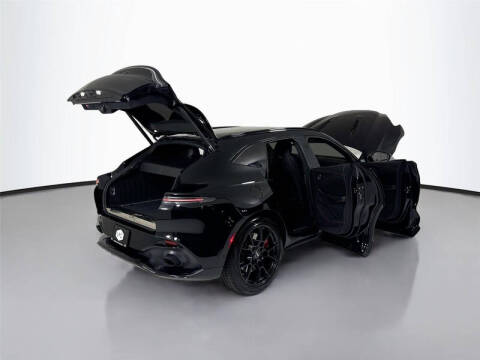 2021 Aston Martin DBX