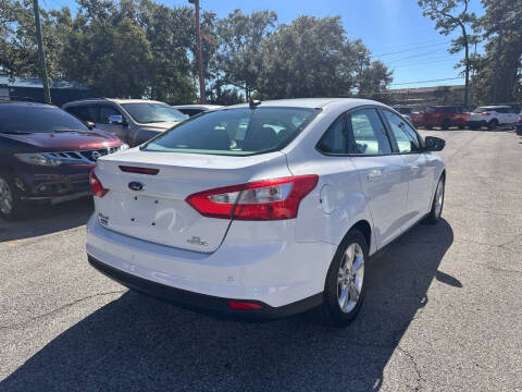 2013 Ford Focus SE