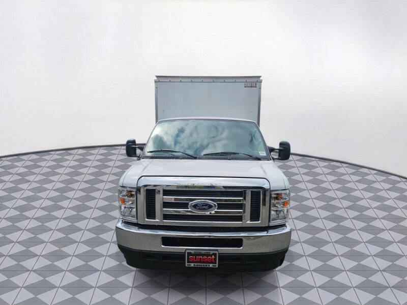 2025 Ford E-Series