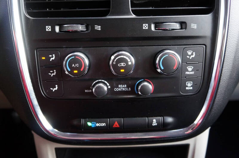 2020 Dodge Grand Caravan SE