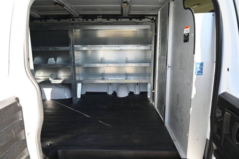 2023 Chevrolet Express 2500