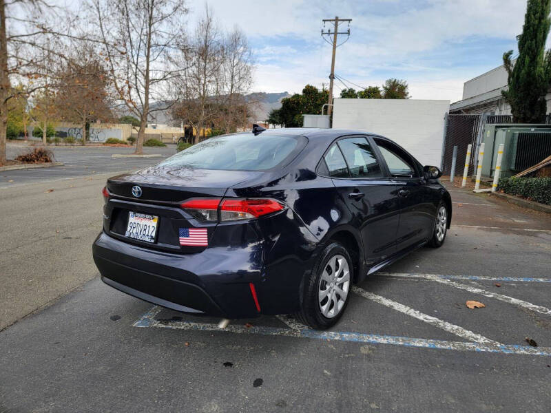 2023 Toyota Corolla LE photo 4