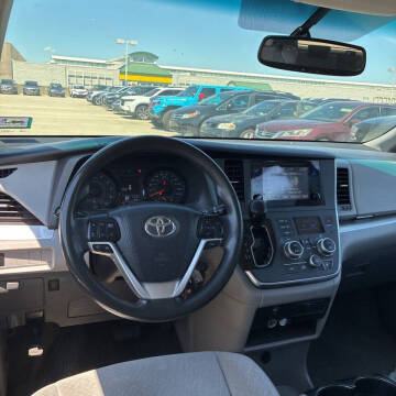 2017 Toyota Sienna