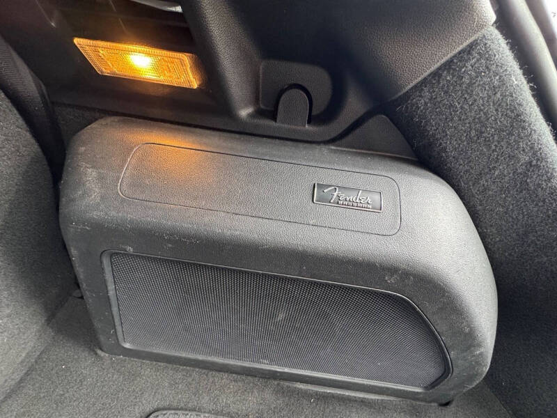 2013 Volkswagen Beetle Turbo Fender Edition