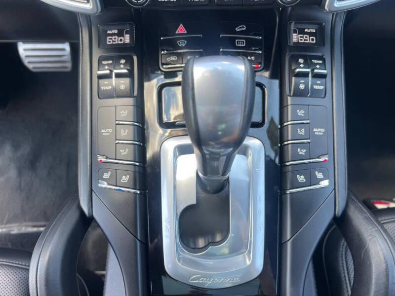 2017 Porsche Cayenne Turbo