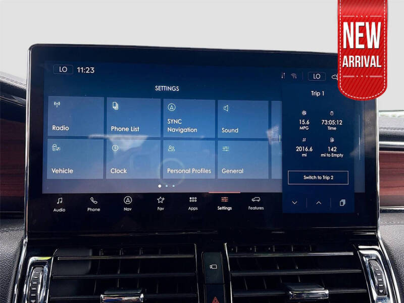 2023 Lincoln Navigator Standard