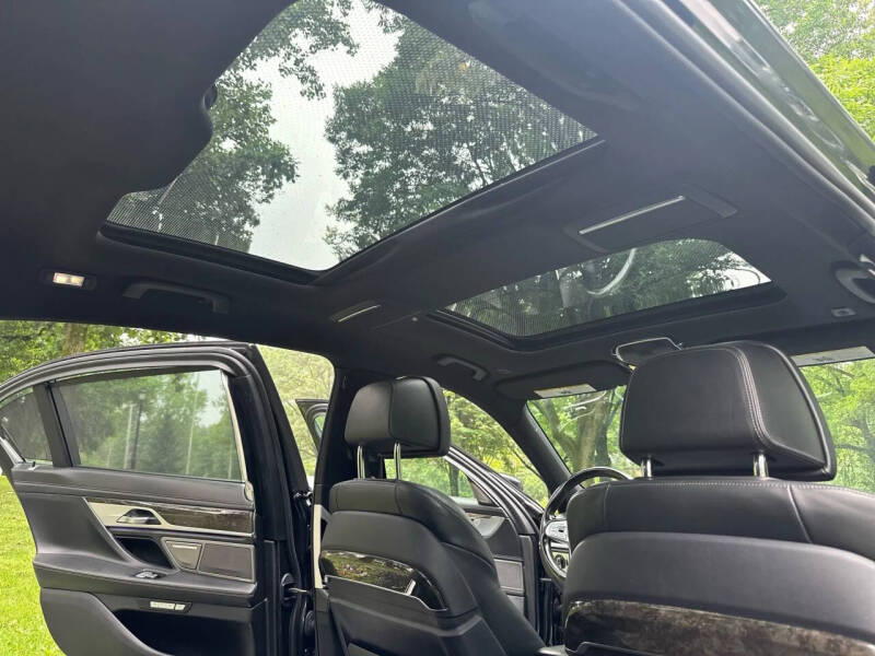 2016 BMW 7 Series 750i xDrive