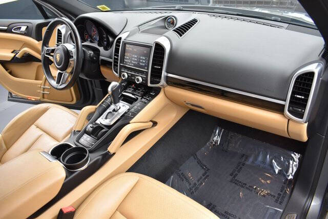 2016 Porsche Cayenne