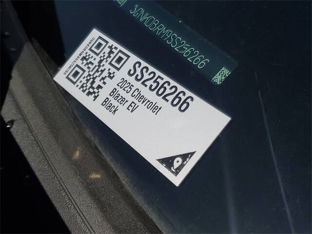 2025 Chevrolet Blazer EV LT