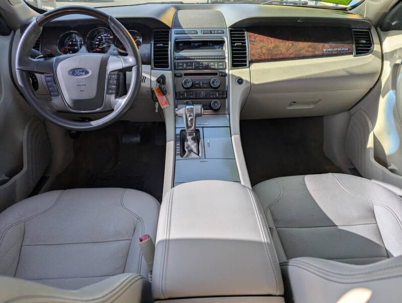 2012 Ford Taurus Limited