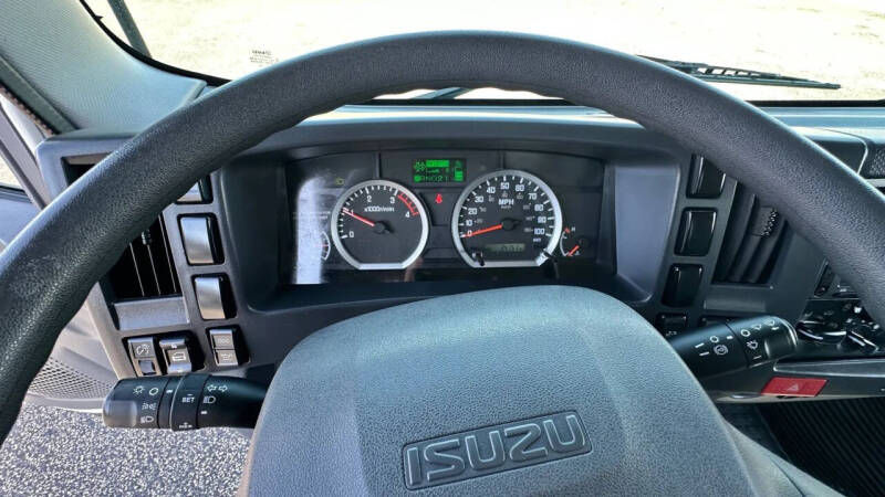 2020 Isuzu NRR