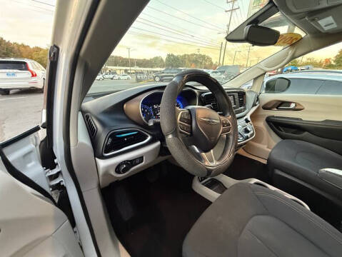 2017 Chrysler Pacifica Touring