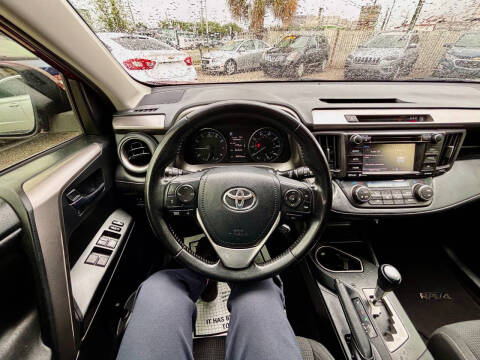 2018 Toyota RAV4 XLE