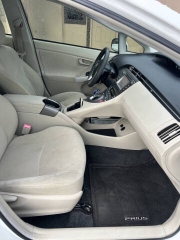 2013 Toyota Prius Two