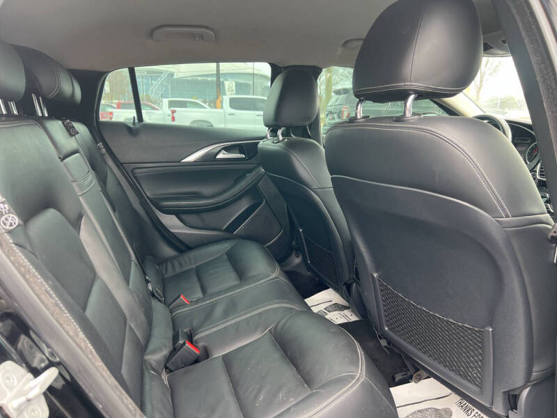 2017 Infiniti QX30