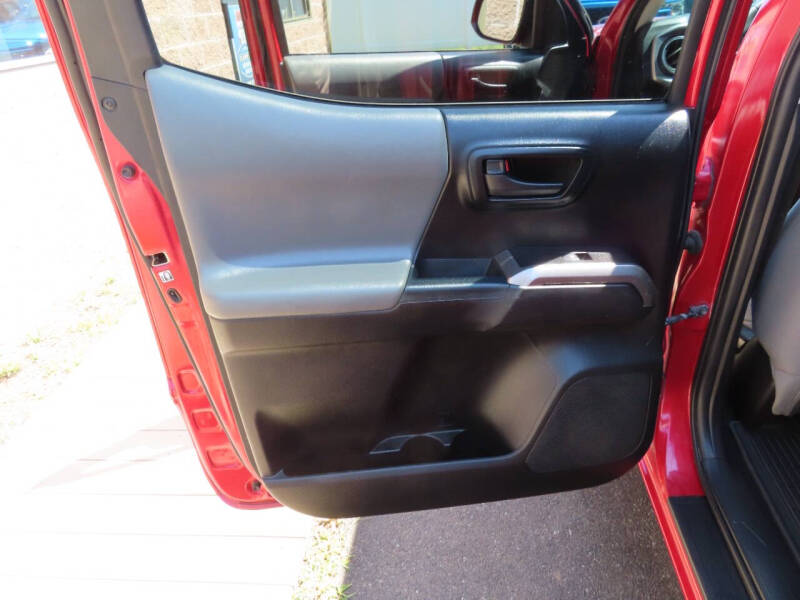 2017 Toyota Tacoma SR5 V6