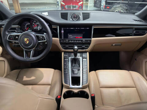 2020 Porsche Macan S