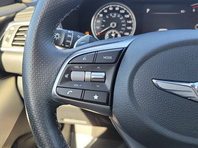 2023 Genesis G70