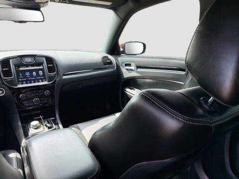 2021 Chrysler 300 S V8